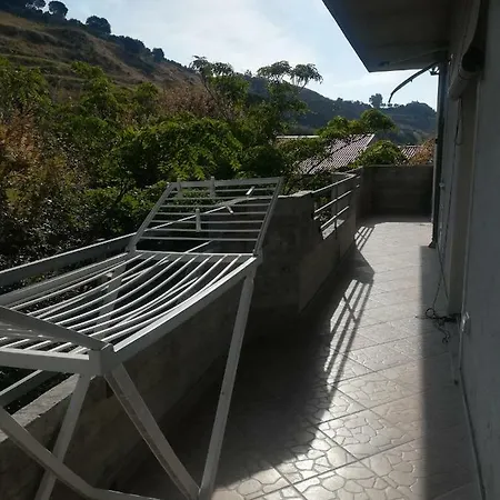 La Casa Di Checco * Locri